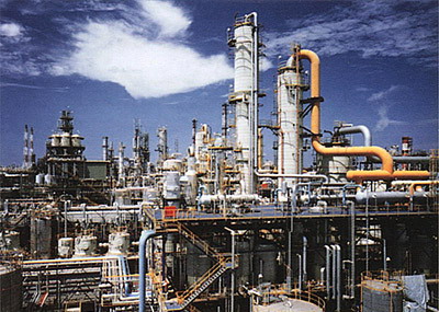 Oil-refinery2.jpg