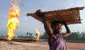Nigerian govt signs $3b gas flare commercialisation bill