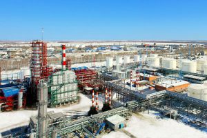 SOCAR acquires stake in JV in control of Russian refinery