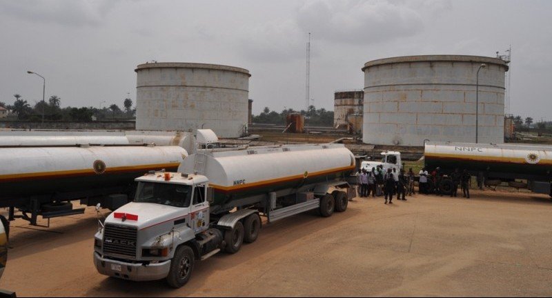 Breaking: Nigerian customs cuts petrol supply to border areas