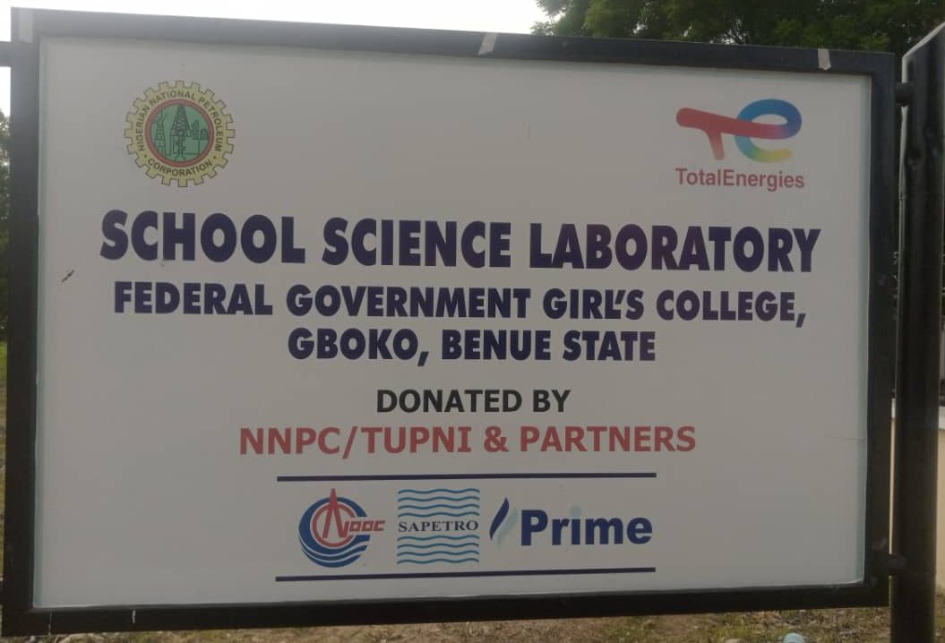totalenergies-partners-commission-science-laboratory-in-gboko