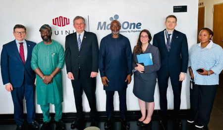 US senator leads trade, energy, tech push in Nigeria